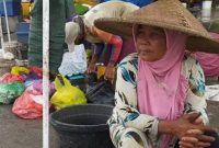 Ilustrasi Pedagan Pasar Ikan Lamongan (Sumber Net)