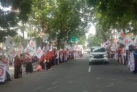 Kegiatan flashmob ratusan Kader PKS Kabupaten Kediri di area SLG, Minggu pagi, 17 November 2024 (foto: HK)