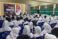 Kegiatan Nobar KPU Kota Kediri di SMK Negeri 2 Kota Kediri (foto: CS)