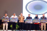 Pj Gubernur Jawa Timur, Adhy Karyono, menghadiri peringatan Hari Aksara Internasional dan Hari Guru Nasional Tahun 2024 yang diselenggarakan di Islamic Center Surabaya (foto Istimewa)