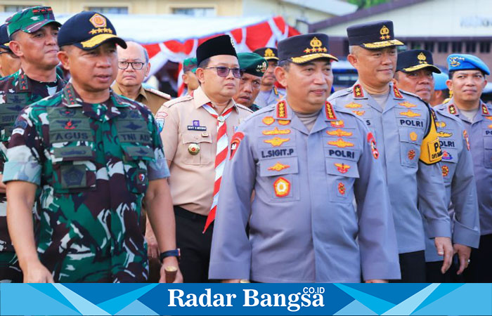 Kapolri Jenderal Listyo Sigit Prabowo dan Panglima TNI Jenderal Agus Subiyanto, saat acara silaturahmi di Markas Polda Jatim