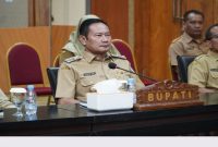 Bupati Lamongan Yuhronur Efendi mengikuti puncak peringatan Hari Hakordia  2024 secara  daring di Command Center Pemkab Lamongan (Dok Istimewa)