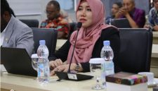 Senator DPD RI asal Jawa Timur, Dr. Lia Istifhama, M.E.I., menyoroti pentingnya penguatan OTODA diskusi publik bersama kelompok DPD RI di MPR RI, Selasa (3/12/2024) (Dok Istimewa)