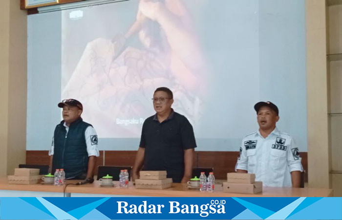 Sosialisasi Anggota Linmas Desa Oro Oro Ombo narasumber BPBD Kota Batu.(dok foto RadarBangsa.co.id/Heru)