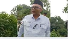 Plt DLH Batu Ir.Alfi Nur Hidayat, ST.,M.T. Sidak Timbunan sampah dusun Durek Desa Giripurno Bumiaji Kota Batu (Dok foto RadarBangsa/Heru Is)