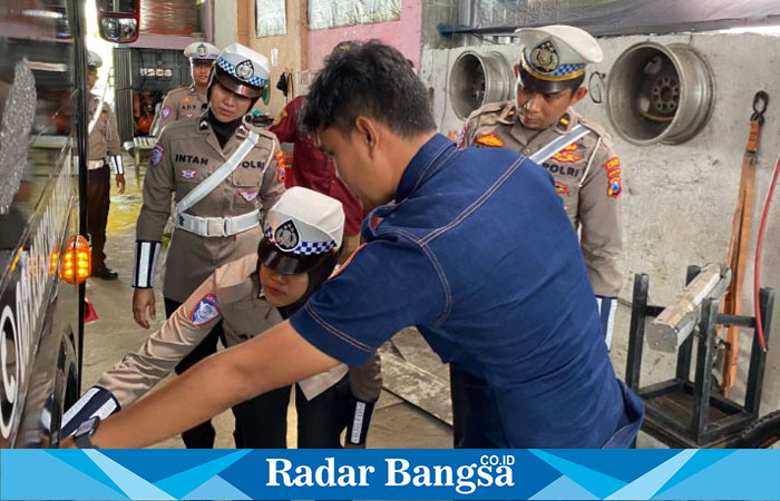 , Unit Kamsel Satlantas Polres Lamongan melaksanakan kegiatan ramp check di wilayah hukum Polres Lamongan. pada (17/1/2025) (ist)