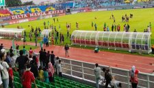 Pertandingan Deltras FC vs Persibo (Dok foto Bola.com)