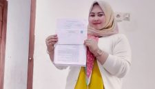 Suliswati saat mendaftarkan  sebagai calon Kasun Jatilankir (Dok foto RadarBangsa.co.id)