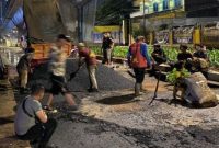 Jalan Ciledug Raya yang Ambles (Sumber foto Antara)