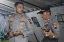 Kapolres Demak, AKBP Ari Cahya Nugraha, melakukan pengecekan terhadap tempat pengungsian dan dapur umum yang didirikan di Balai Desa Kebonagung (ist)