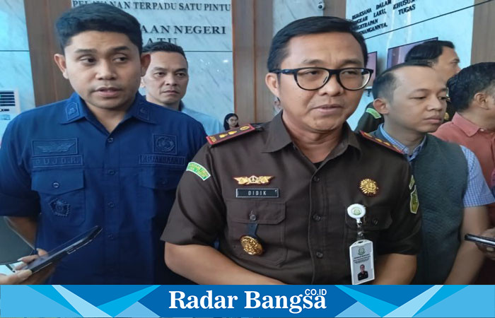 Kepala Kejaksaan Negeri Kota Batu, Didik Adyotomo,SH.,MH.Lakukan konferensi Pers dengan awak media (ist)