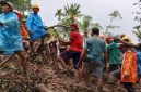 Saat mengevakuasi seluruh korban tanah longsor yang terjadi di Jalan Kendedes I, Desa Ubung Kaja, Denpasar Utara (ist)