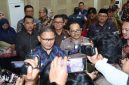 Pj. Walikota Batu Aries Agung Paewai, Kapolres Batu, Kajari Batu, Ketua DPRD Batu, saksikan statemen Pj. Walikota pada awak media (ist)