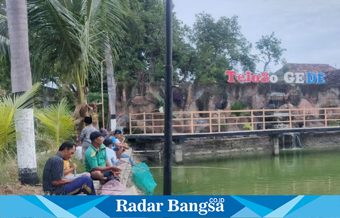 Masyarakat sumbergede memadati Telaga Gede dalam acara mancing Mania (ist)