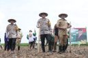 Kapolres Lamongan AKBP Bobby A. Condroputra, S.H., S.I.K., M.Si., bersama Forkopimda Kabupaten Lamongan (ist)