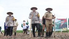 Kapolres Lamongan AKBP Bobby A. Condroputra, S.H., S.I.K., M.Si., bersama Forkopimda Kabupaten Lamongan (ist)