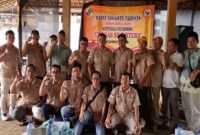 Foto bersama, Anggota Koperasi Unggas Sejahtera, Sabtu 22 Februari 2025 di Sukorejo Kendal. (RadarBangsa.co.id).