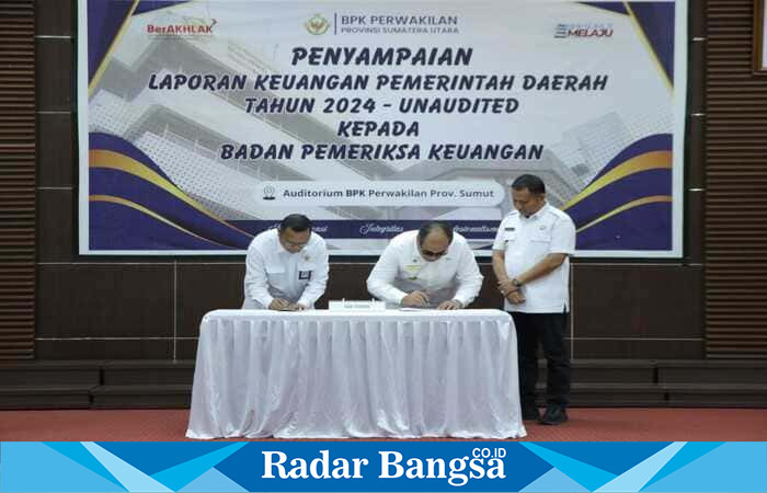 Bupati Asahan, Taufik Zainal Abidin Siregar, S.Sos., M.Si., secara resmi menyerahkan Laporan Keuangan Pemerintah Daerah (LKPD) Unaudited Tahun Anggaran 2024 (ist)