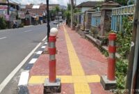 Foto : Trotoar jalan Bromo Semeru yang terlihat bersih di bangun dinas PUPR Batu 2024