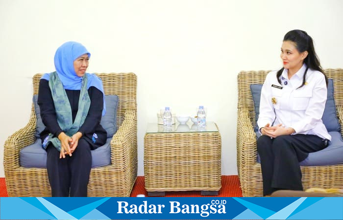 Gubernur Khofifah disambut Gubernur Maluku Utara, Sherly Tjoanda Laos (hms)