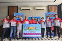Penyerahan apresiasi kepada Sirilus Siko Kurir Disabilitas JNE Surabaya yang berhasil meraih posisi Runner-Up Amputee Asian Football Championship 2025 yang diserahkan secara langsung oleh jajaran BOD dan Manajemen