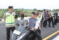 Kapolres Lamongan AKBP Bobby A. Condroputra, S.H., S.I.K., M.Si. bersama PJU Polres Lamongan melaksanakan patroli kegiatan ngabuburit (ist)