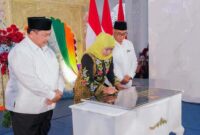 Gubernur Jawa Timur Khofifah Indar Parawansa meresmikan Masjid Ba'i Al Karim yang berlokasi di Jalan Raya Ngrandu, Desa Sukorejo, Kecamatan Perak, Kabupaten Jombang (hms)