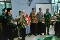 Bantuan sosial terdampak banjir di desa Brangsong (RadarBangsa.co.id)