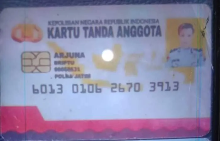 Kartu tanda anggota Polri palsu milik pelaku yang diamankan (Ist) 