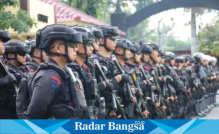 Personel Polda Jateng siaga amankan kunjungan Presiden Prancis ke Candi Borobudur (Dok foto Istimewa)