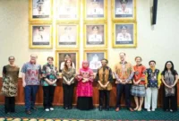 Gubernur Khofifah menerima delegasi King’s College London di Gedung Negara Grahadi, Surabaya. (istimewa)