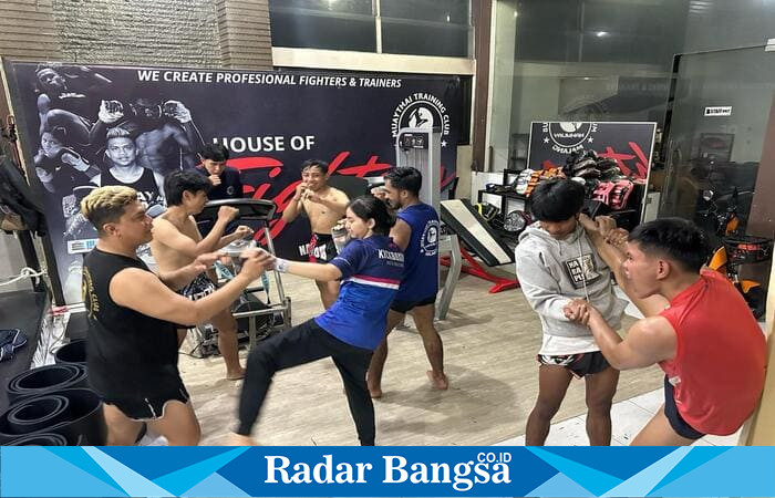 Tim ATLET  kickboxing Kota Malang saat BERLATIH (IST)
