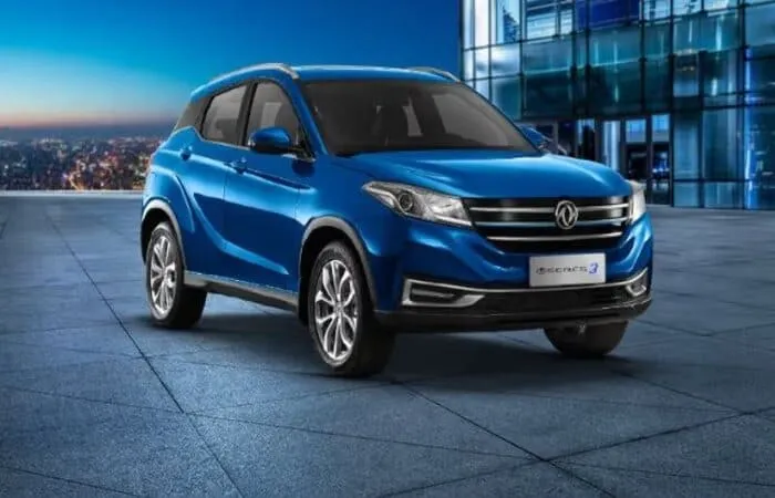 Tampilan mobil listrik Seres 3 di ajang PEVS 2025, hadir dengan desain modern dan fitur canggih. (IST)