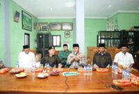Kapolres Lamongan AKBP Agus Dwi Suryanto bersama jajaran pengurus PCNU Babat dalam kegiatan silaturahmi di kantor PCNU Babat, Selasa (20/05/2025).