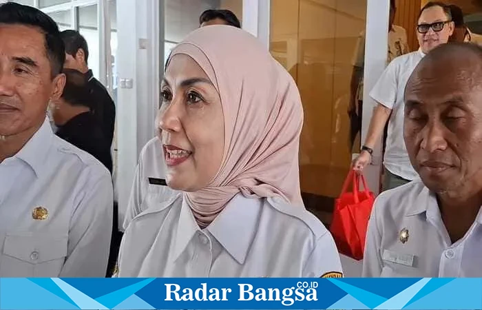 Bupati Kendal, Dyah Kartika Permanasari, menyampaikan penangkapan Kades Kertosari yang ditahan Kejari Kendal.(RadarBangsa.co.id).