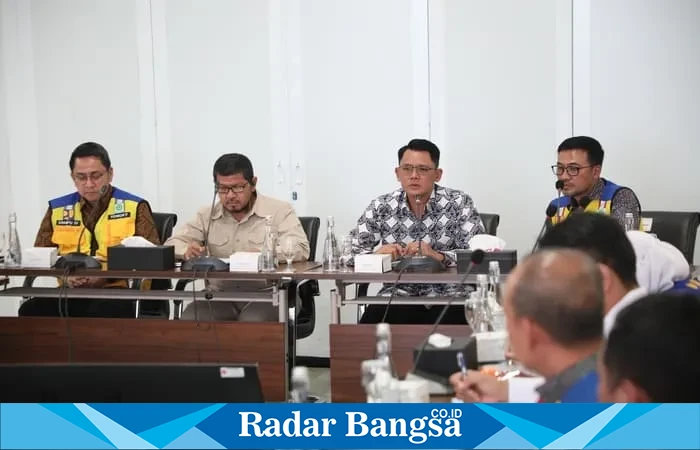 Rombongan Komisi V DPR RI meninjau progres pembangunan Jalan Tol Yogyakarta–Bawen Seksi I di Sleman (Dok Istimewa)