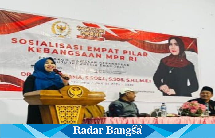 nggota DPD RI Dapil Jawa Timur, Dr. Lia Istifhama, saat menyampaikan materi Sosialisasi Empat Pilar MPR RI di RS Masada, Kabupaten Probolinggo, Kamis (26/6/2025).
Foto: Ho/RadarBangsa