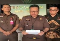 Kasi Penerangan Hukum Kejati Jateng, Arfan Triono, memberikan keterangan pers terkait penahanan tersangka DS dalam kasus dugaan korupsi sewa Plaza Klaten tahun 2019–2023. | Dok Foto Ho/ RadarBangsa