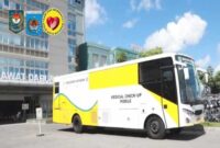 Bus Medical Check-Up (MCU) RATU PERMATA milik RSUD Kota Mataram memberikan layanan skrining TBC langsung di kawasan pemukiman warga. | Dok Foto Ho/ RadarBangsa