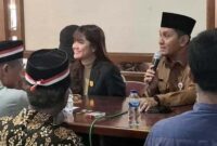 Warga Tunggulsari Mediasi dengan Kepala Desa atas warga Penolakan Galian C. (RadarBangsa.co.id).
