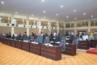 Anggota DPRD Lamongan saat mengikuti rapat paripurna penyampaian rancangan perubahan KUA dan PPAS tahun anggaran 2025, Selasa (10/6/2025). | Dok. Ho/RadarBangsa