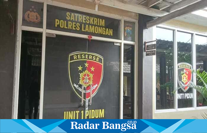 Tampak pintu ruang Unit I Pidum Satreskrim Polres Lamongan yang menangani laporan dugaan pemerasan oleh oknum LSM| Dok RadarBangsa