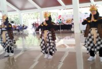 Peserta dari berbagai provinsi tampil dalam Lomba Senam Olahraga Kebugaran Indonesia pada ajang FORNAS VIII di Bencingah RTH Kota Mataram, Senin (28/7/2025).  (Foto Dok Ho/RadarBangsa)