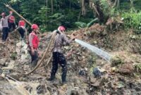 Brimob Jabar Terjunkan Personel dan Peralatan Lengkap di Lokasi Banjir | Dok Foto Ho/RadarBangsa