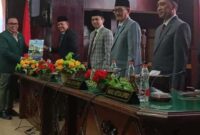 Ketua DPRD Kabupaten Probolinggo Oka Mahendra Jati Kusuma memimpin rapat paripurna penyampaian laporan Badan Anggaran terkait Perubahan APBD 2025, Rabu (30/7/2025). (Foto Dok Ho/RadarBangsa)