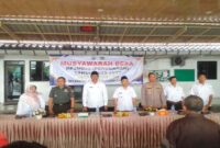 Camat Cerme H. Umar Hasyim bersama Kepala Desa Cerme Lor Arifin saat menghadiri Musdes perubahan RPJMDes 2025–2027 di Balai Desa Cerme Lor, Rabu (9/7/2025). | Dok Foto Ho/RadarBangsa