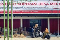 Aktivitas distribusi logistik tampak kembali menggeliat di Gerai Sembako Koperasi Desa Merah Putih (KDMP) Pucangan, Kecamatan Montong, Kabupaten Tuban, Kamis (24/7/2025). (ist)