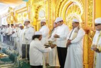 Bupati Lamongan Yuhronur Efendi menghadiri Majelis Dzikir dan Peringatan Tahun Baru Islam 1447 H di Ponpes Bustanul Thullab, Sukodadi, Selasa (22/7/2025). (Foto: Dok. Pemkab Lamongan)