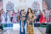 
Mewakili Jawa Tengah, Kathina Devi Khemajayanti berhasil meraih gelar Puteri Persahabatan dalam ajang nasional Putera Puteri Kebudayaan Remaja Indonesia 2025. {IST)