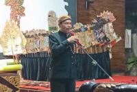 Kades Pendem Tri Wahyuwono Efendi, menyambut Gelar Wayang Kulit bisa di mulai (ist)